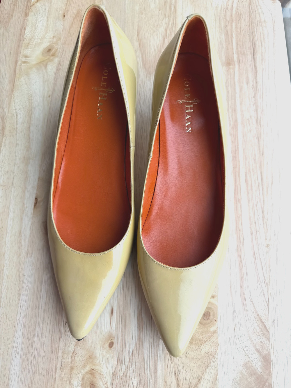 Cole Haan Kitten Heel yellow Patent Leather Dress Pump -8.5B $145